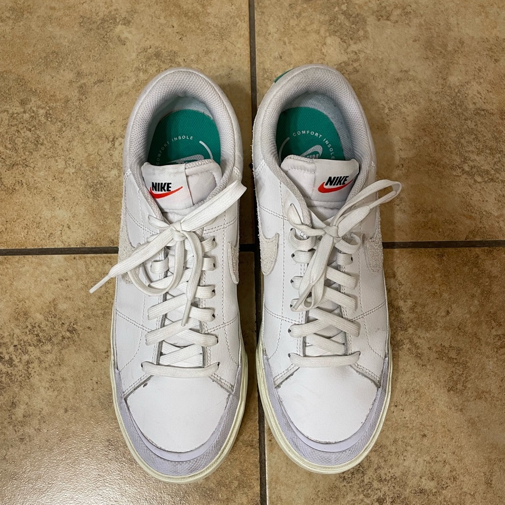 Nike White and Gray Comfort Sneakers